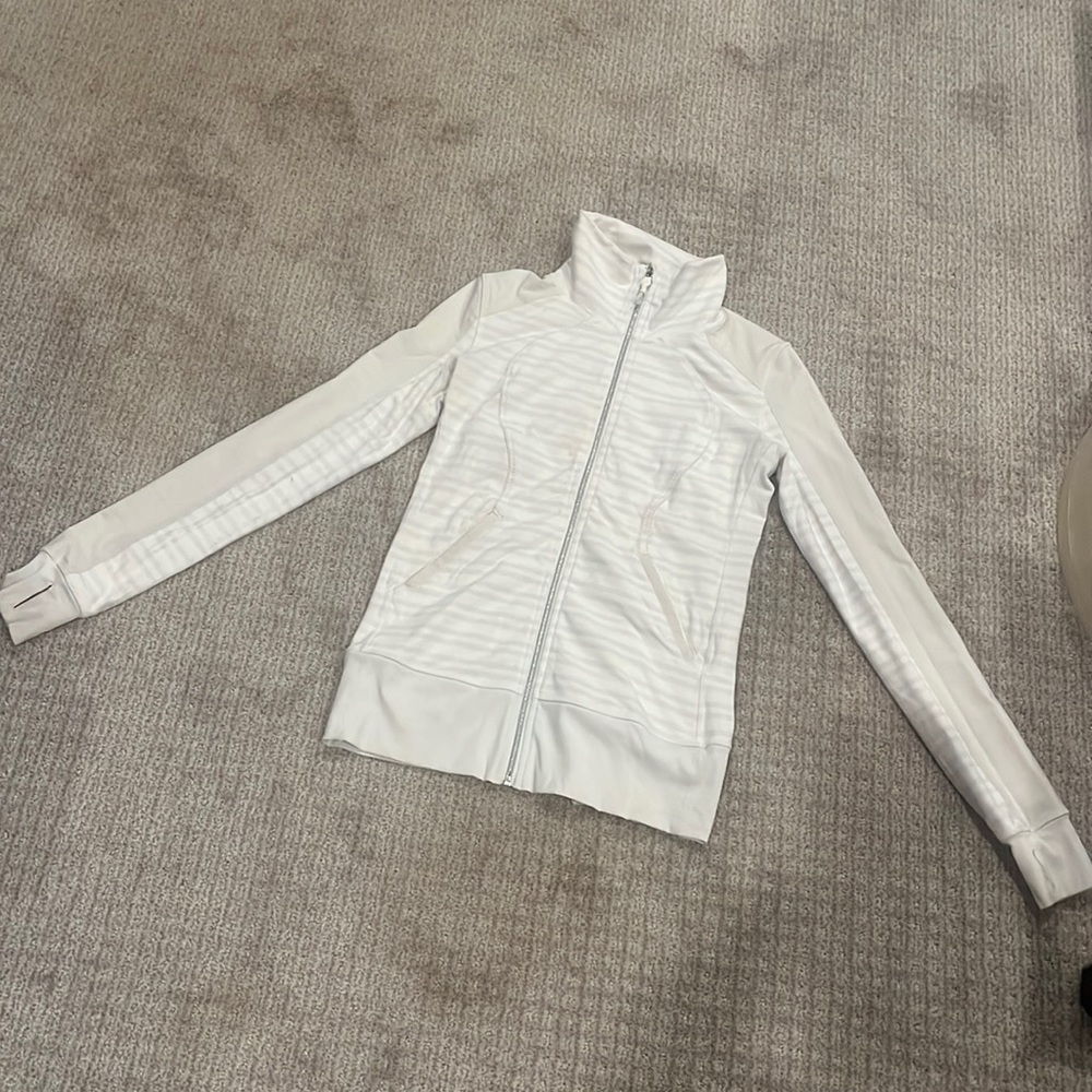 Lululemon jacket grey/white stripe size 8